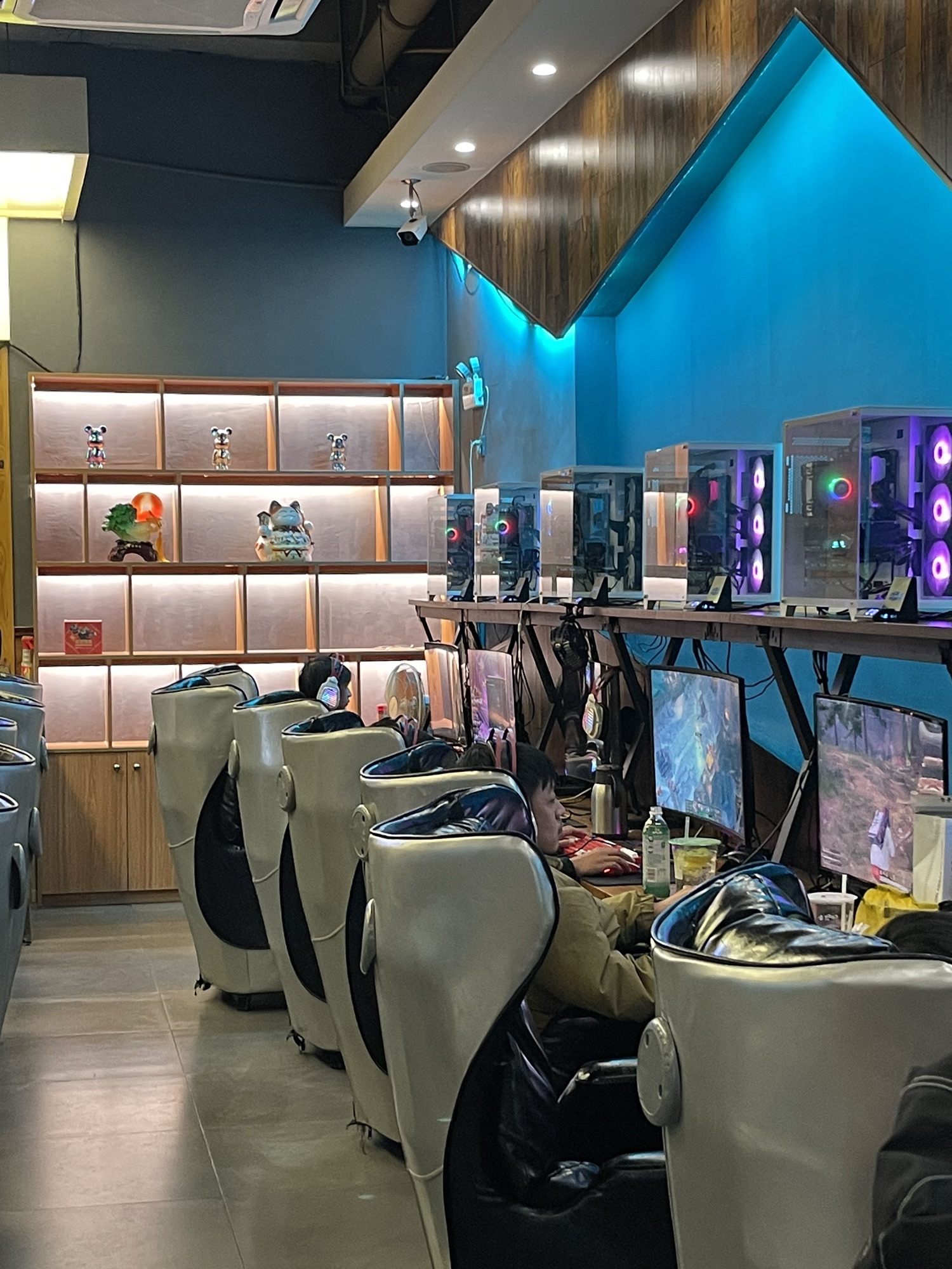 闪电网咖(万阳城店)