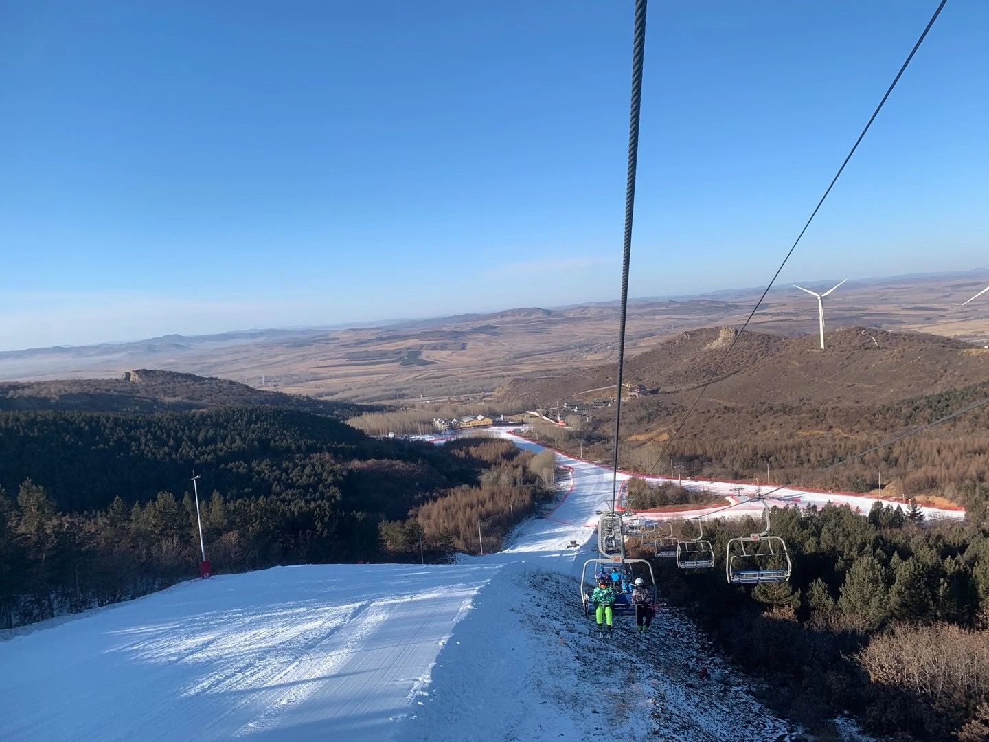 奥悦碾子山滑雪场旅行图片 3