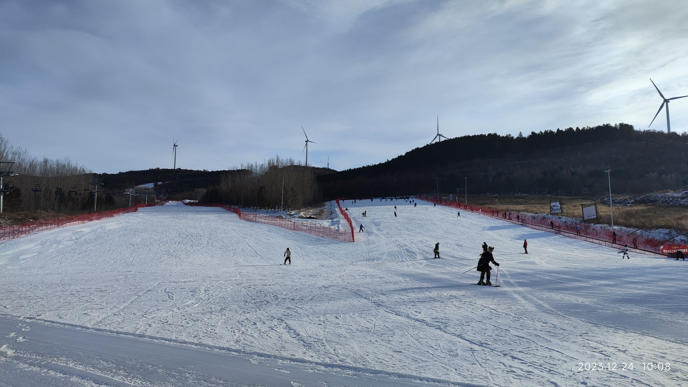 奥悦碾子山滑雪场旅行图片 1