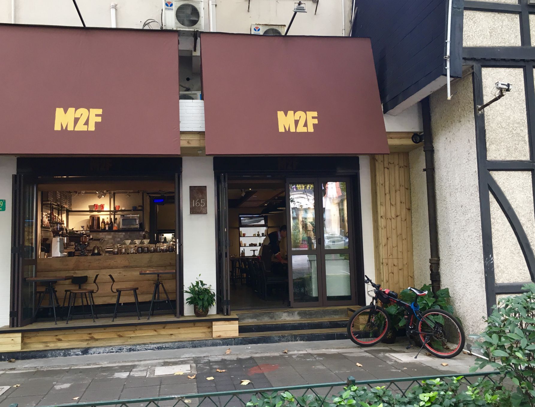M2F(新华路店) · Shanghai