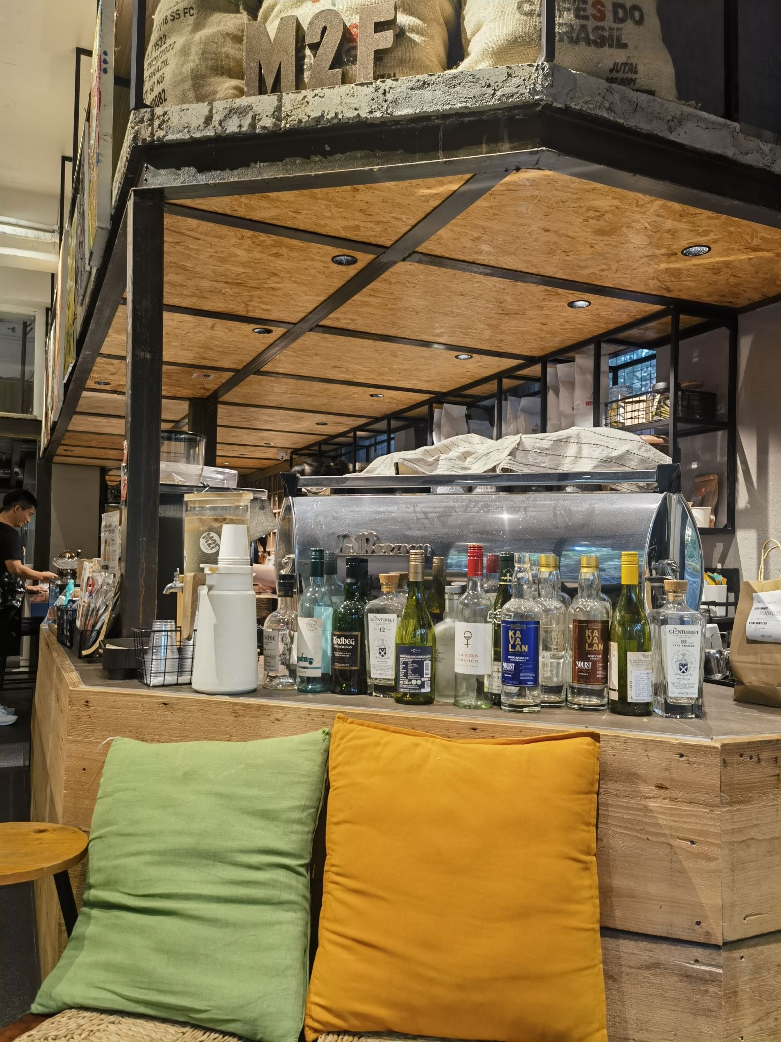 M2F(新华路店) · Shanghai