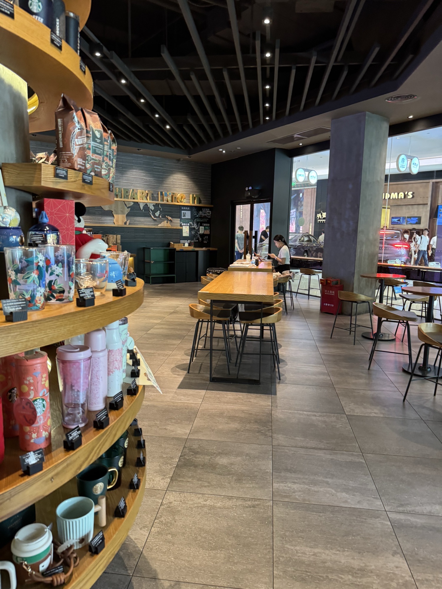 星巴克(深圳宝安壹方城B1F店)