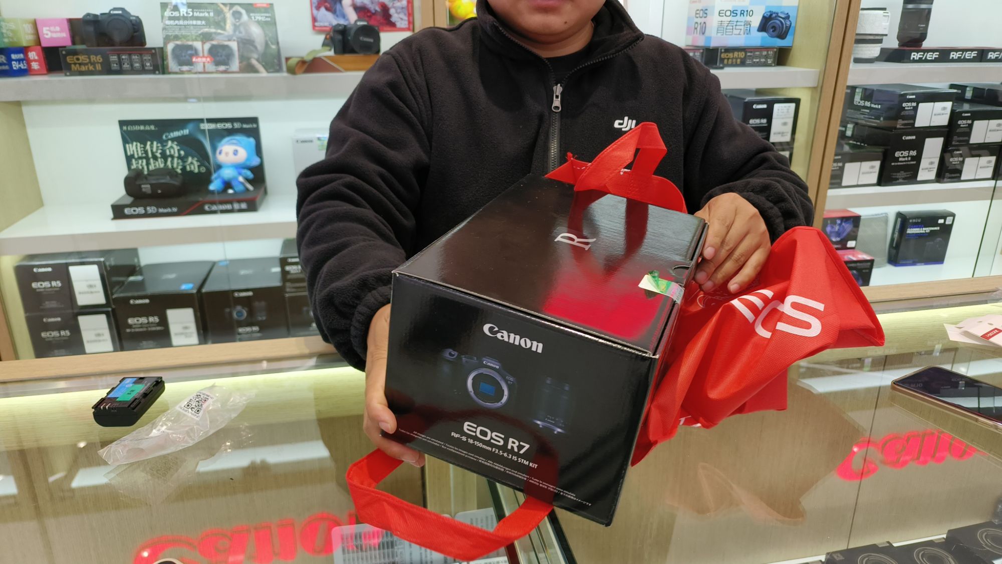 弄潮数码(佳能索尼富士尼康专营店)