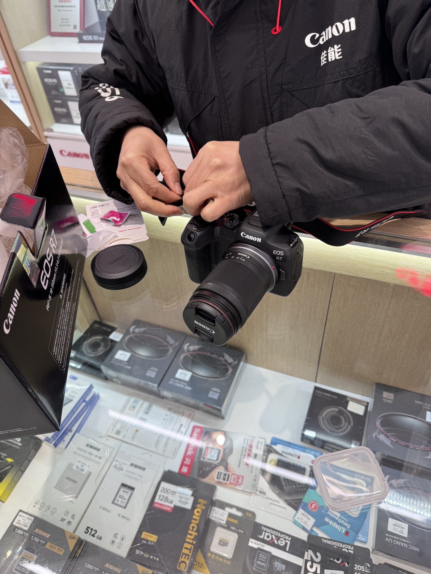 弄潮数码(佳能索尼富士尼康专营店)