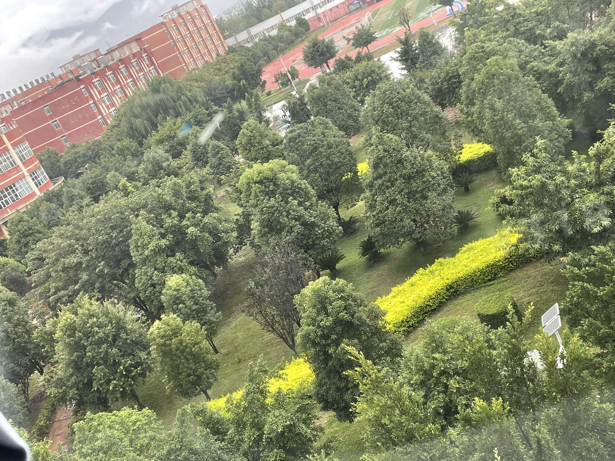 四川应用技术职业学院