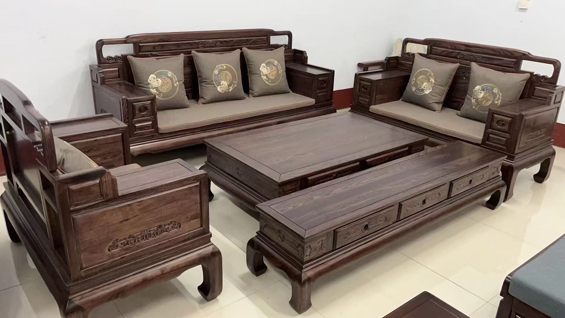 金龙家具广场