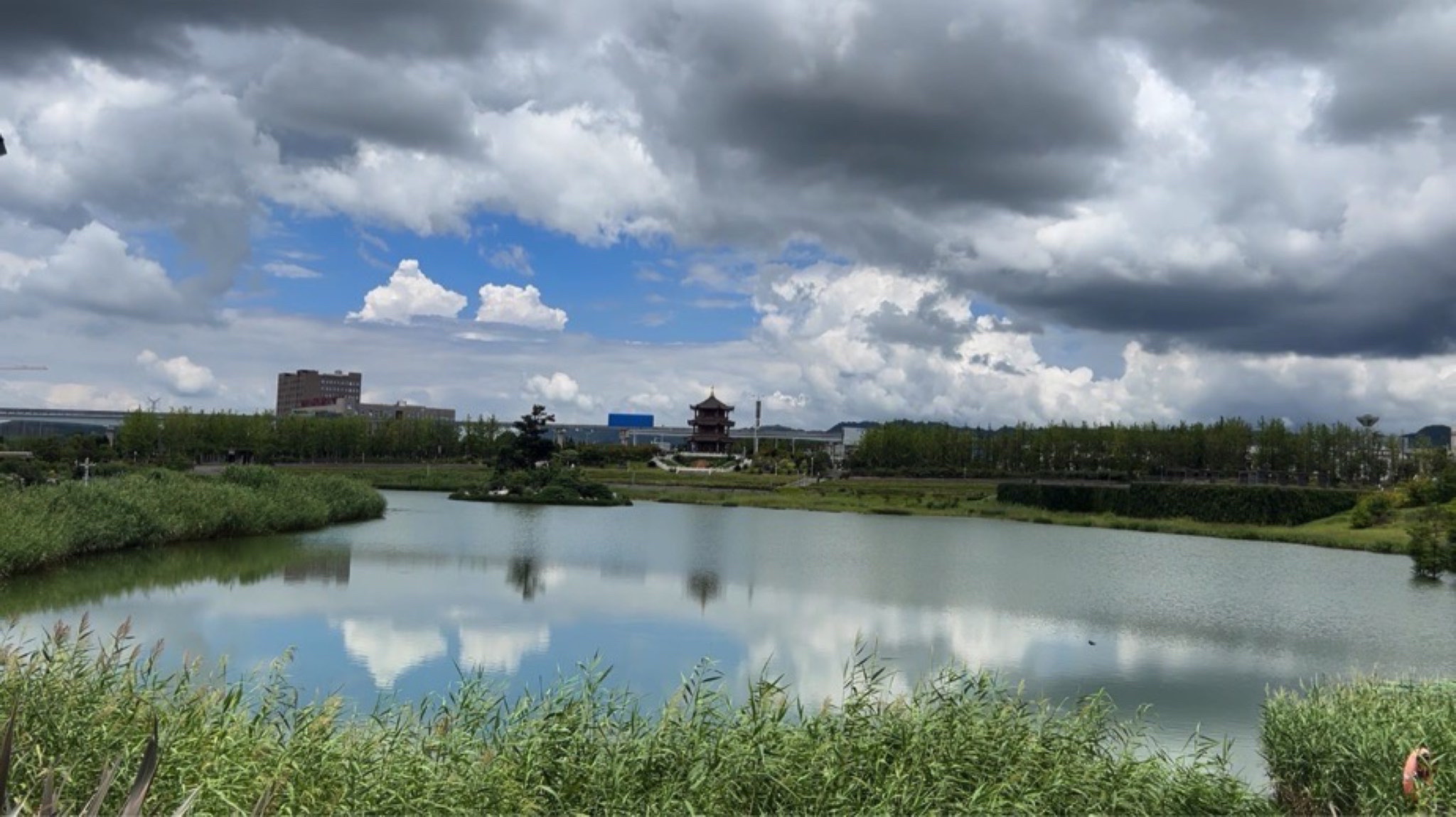 太阳湖滨河公园旅行图片 1