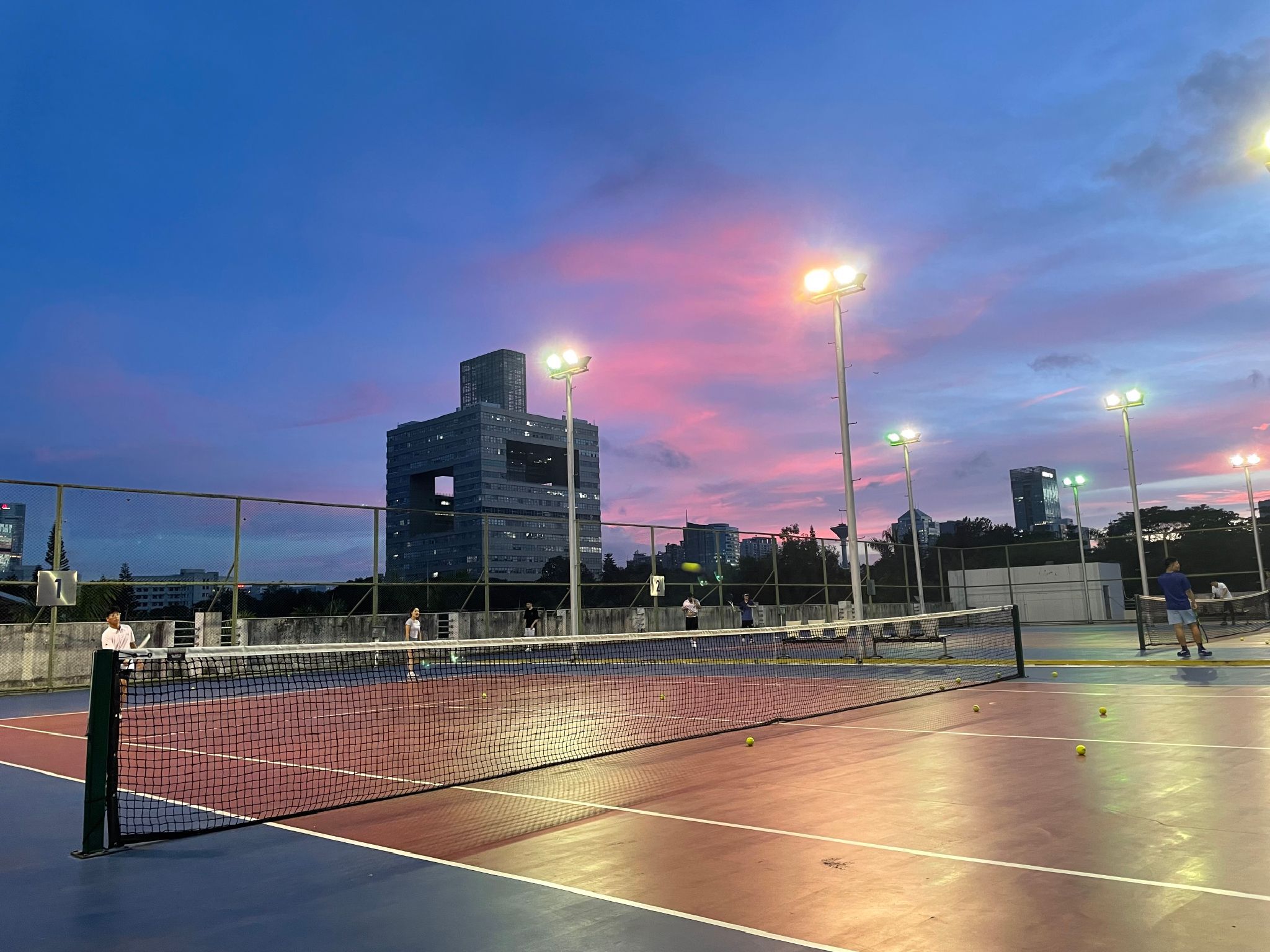 场地封面-深圳大学粤海校区网球场