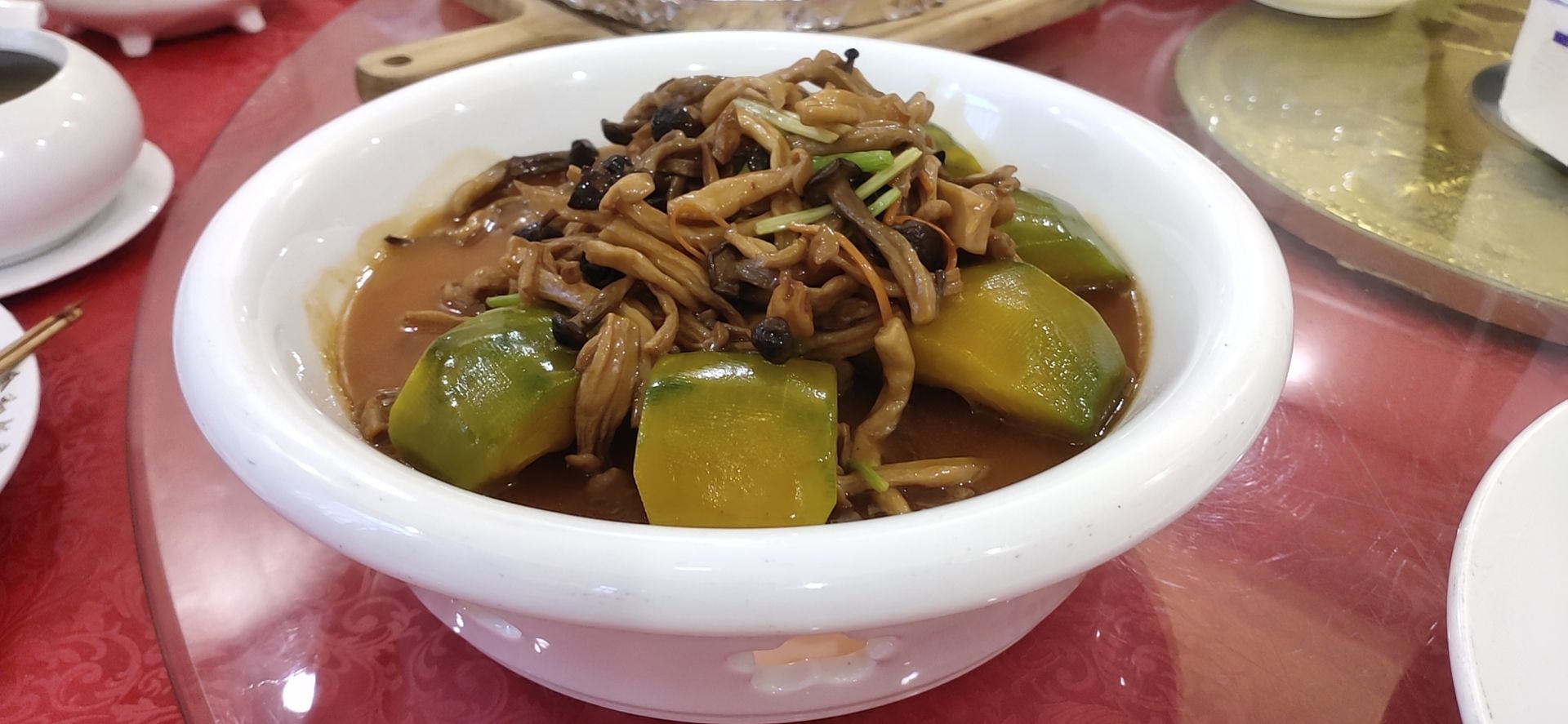 湖兴酒家