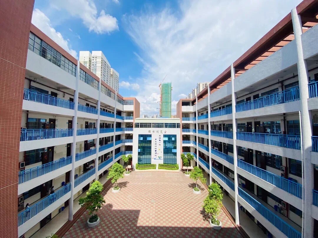 贵港市港北区金港小学