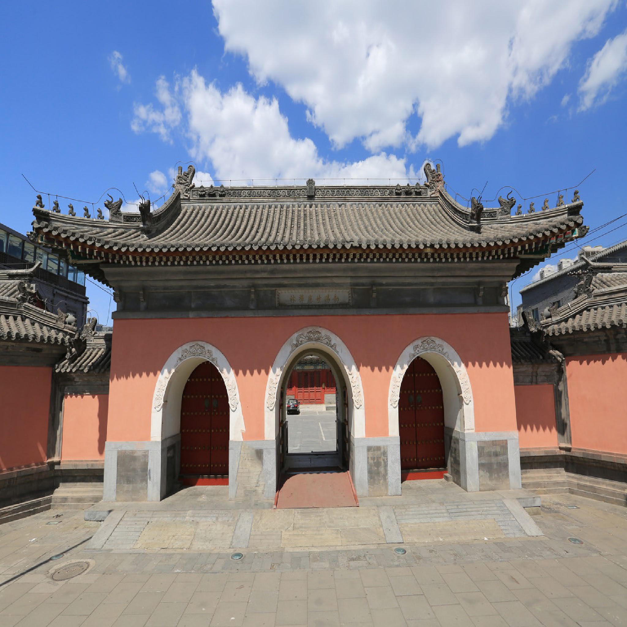 白塔寺实景照片