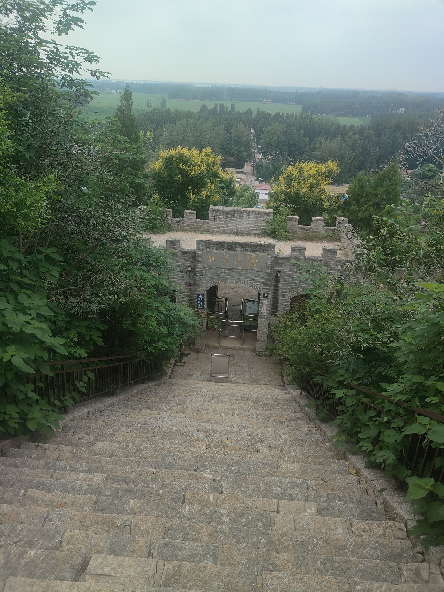 棘梁山千佛崖景区旅行图片 2