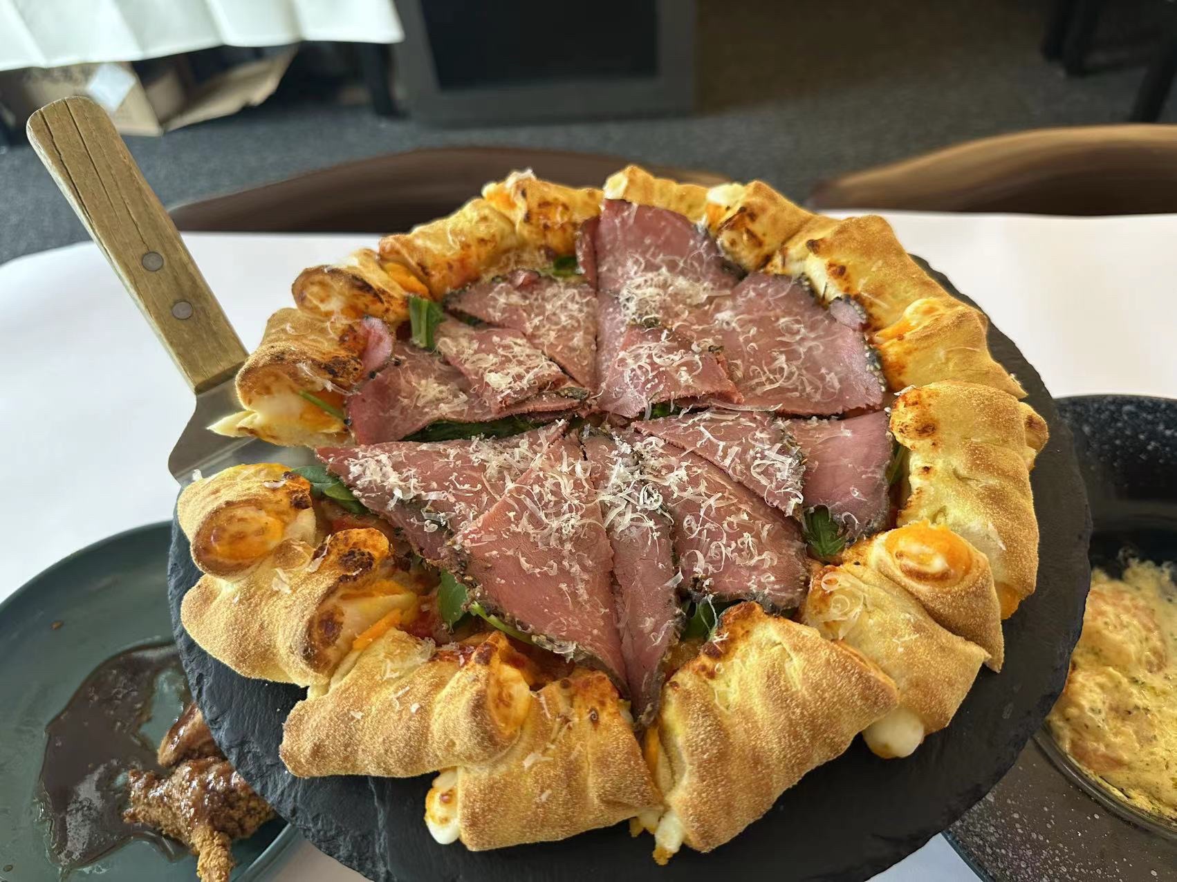 动不动披萨餐厅