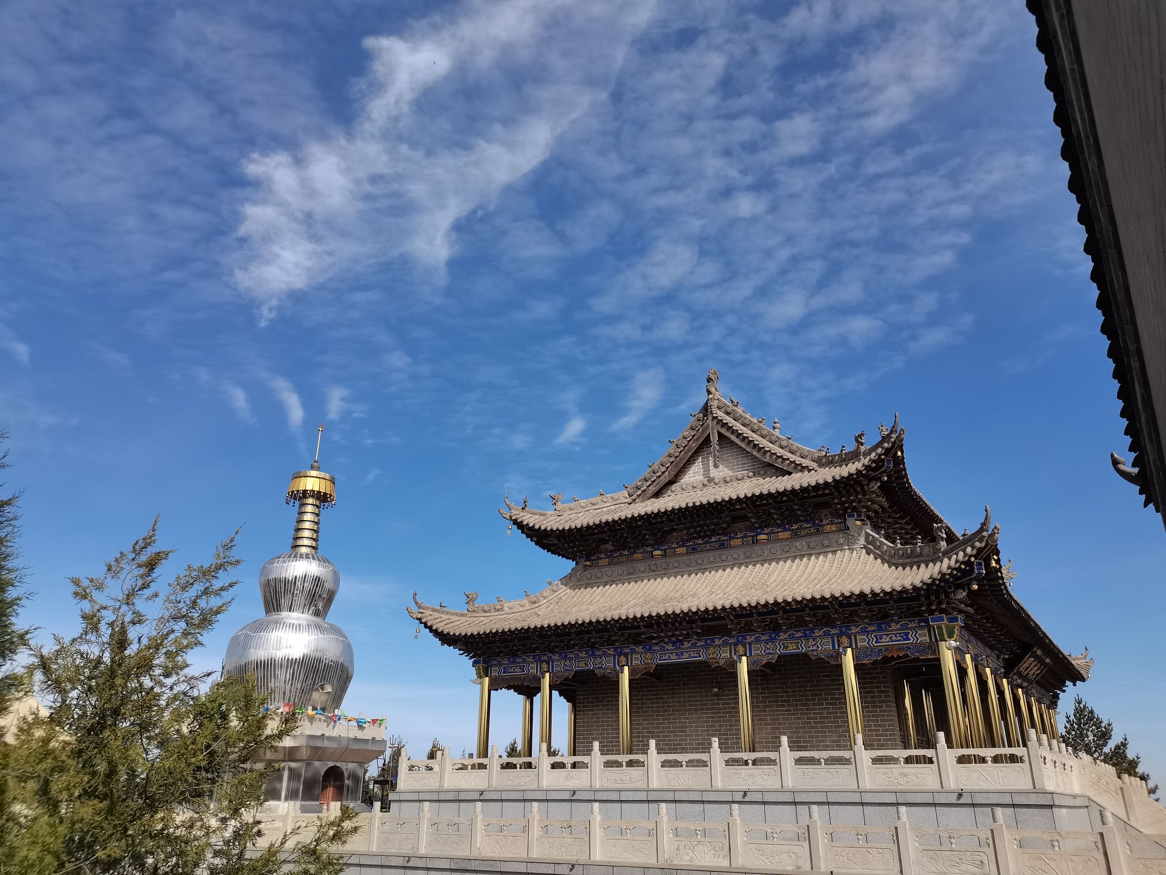 永灵寺实景照片