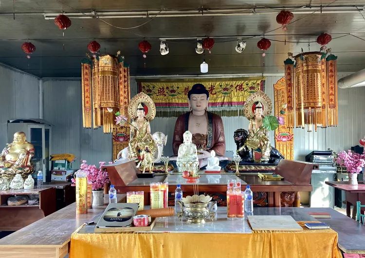 万霖寺实景照片