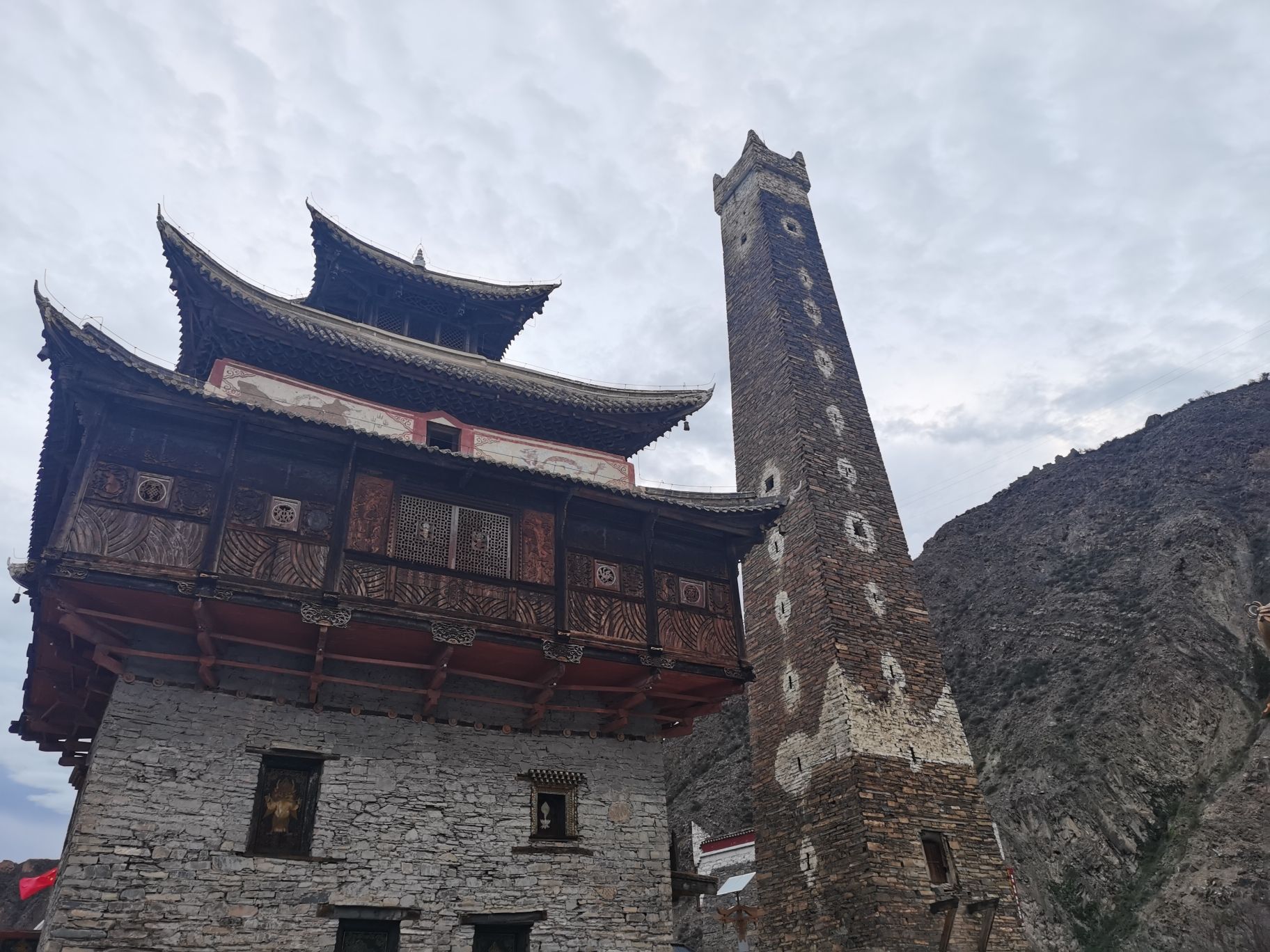 沃日土司官寨旅行图片 1