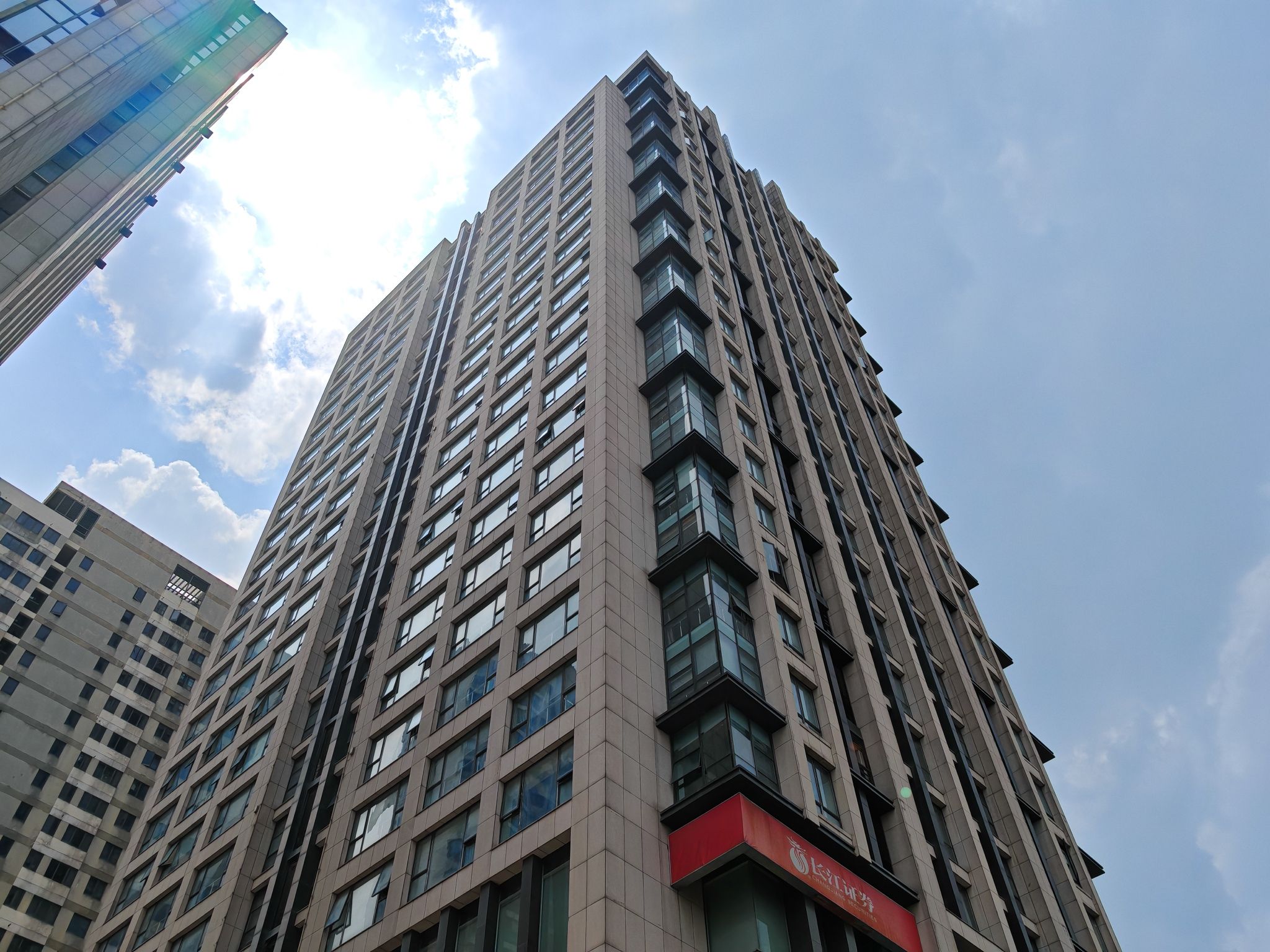 拓基城市广场BC通道美团取餐柜