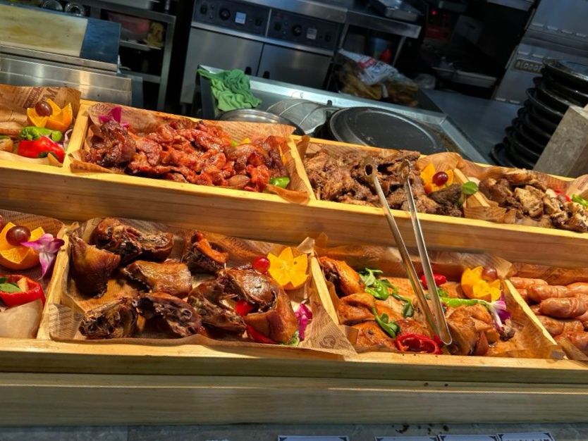 阿尔卑斯比萨牛排自助西餐厅(新玛特购物广场店)