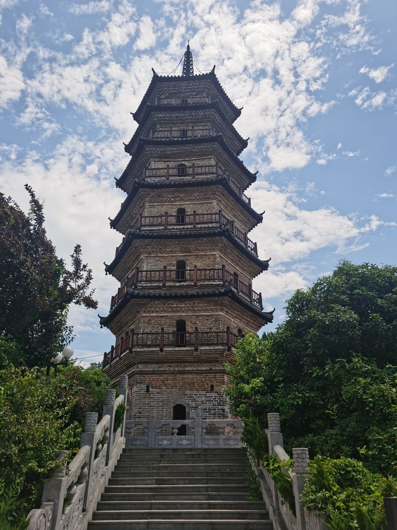 珩琅宝塔旅行图片 1