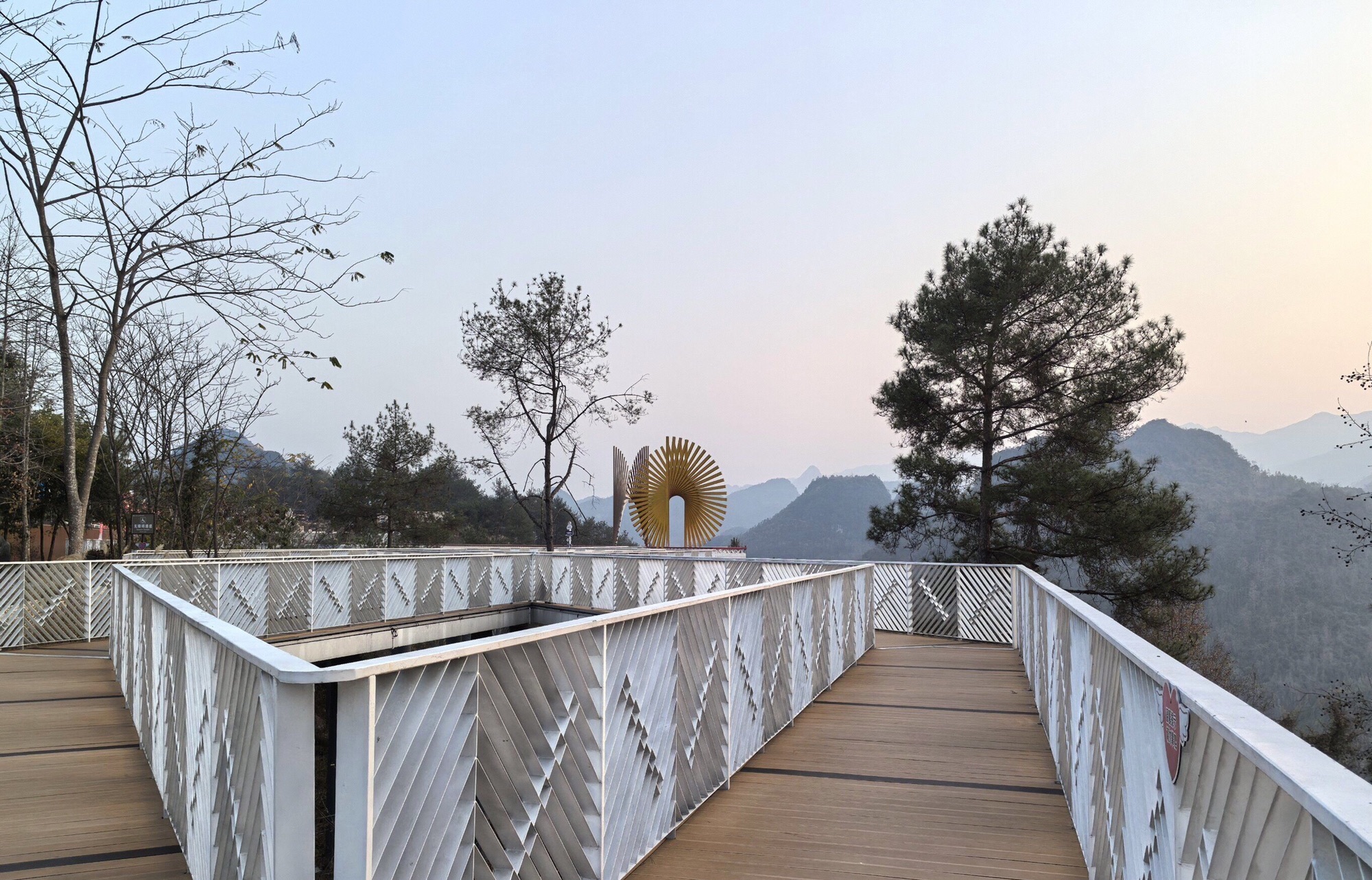 万山朝王观景台旅行图片 1