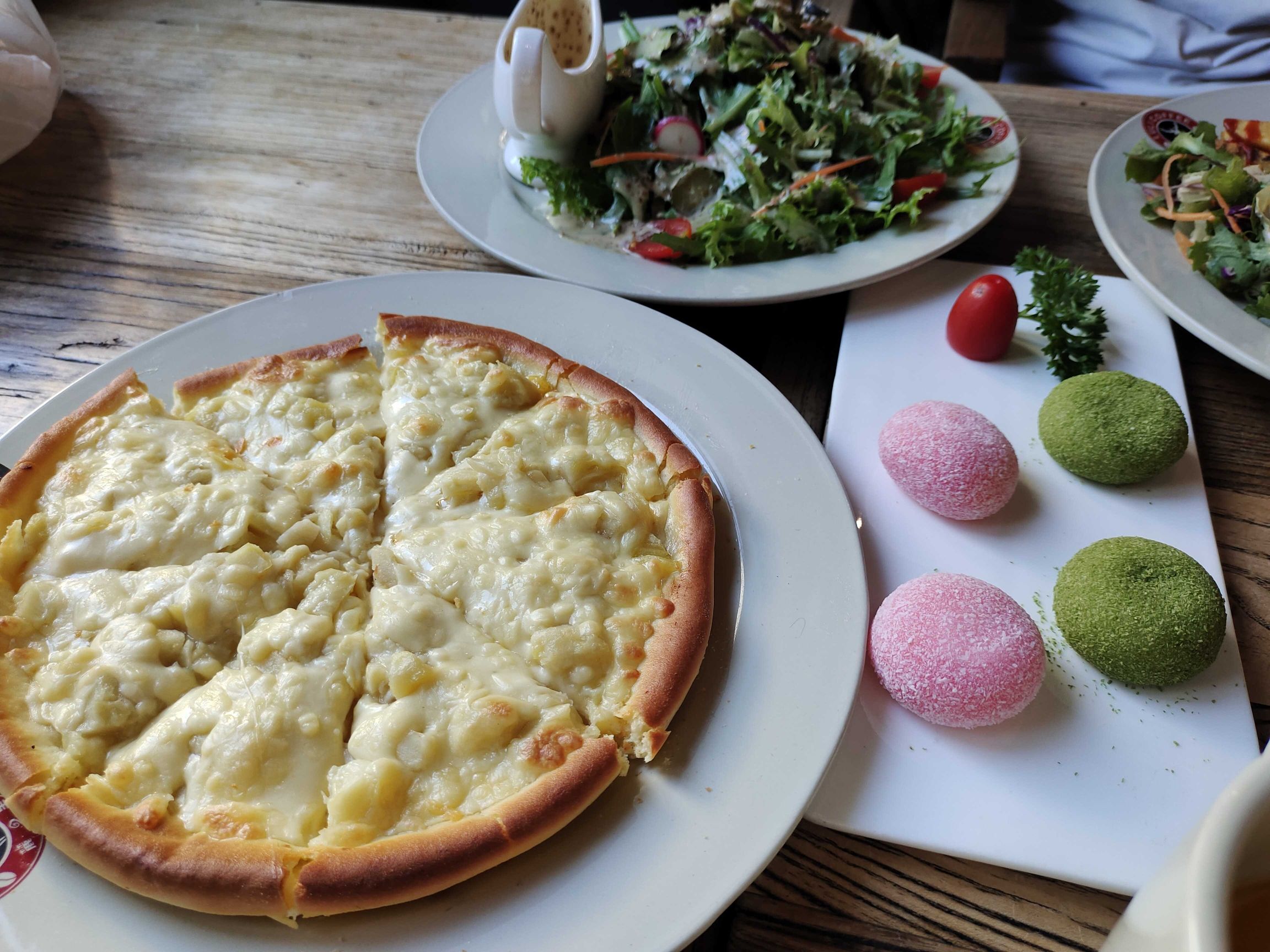 麓里西餐厅(天马华庭店)