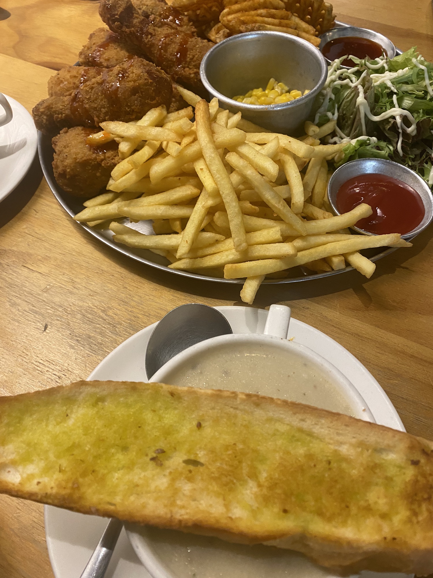 Tom's汤姆西餐厅(红旗店)