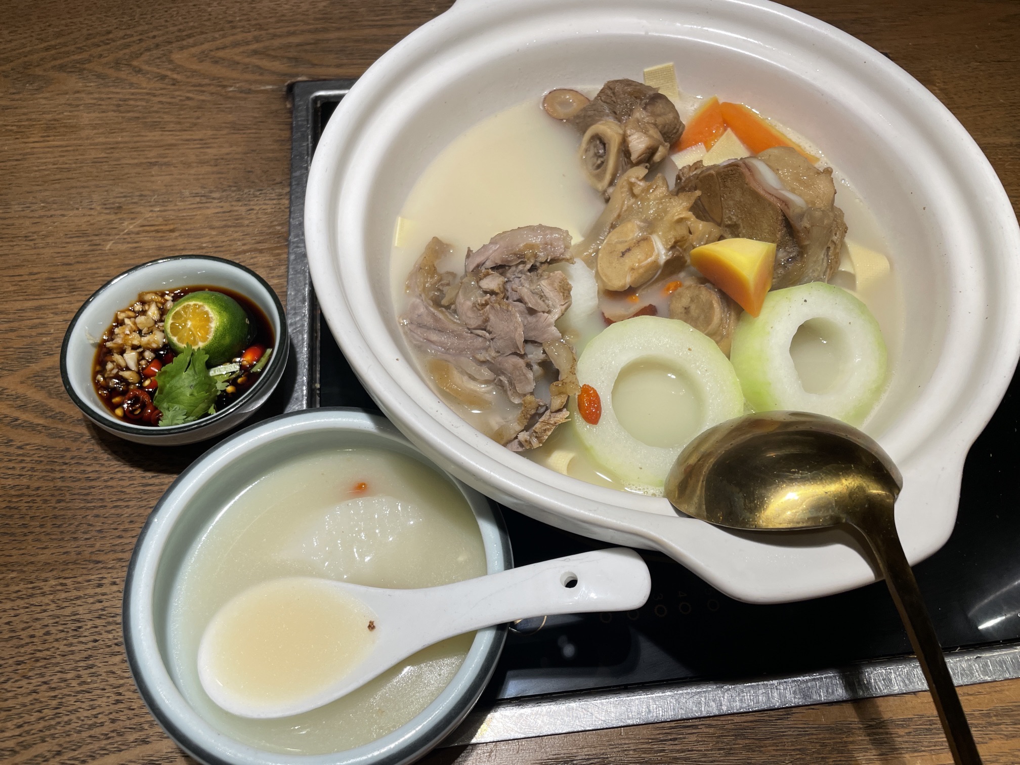 拾味馆·海南菜(日月广场店)