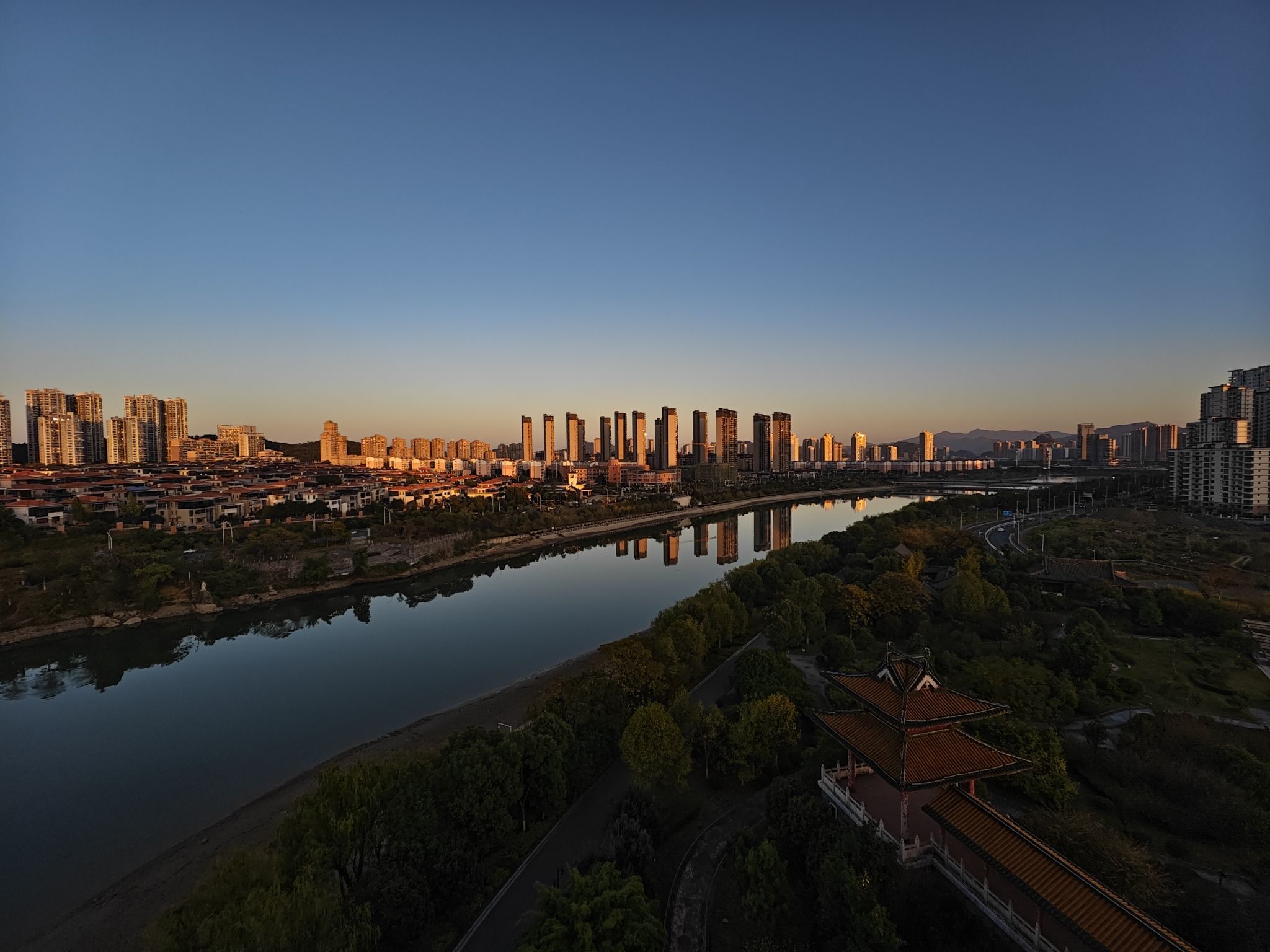 多胜楼旅行图片 1