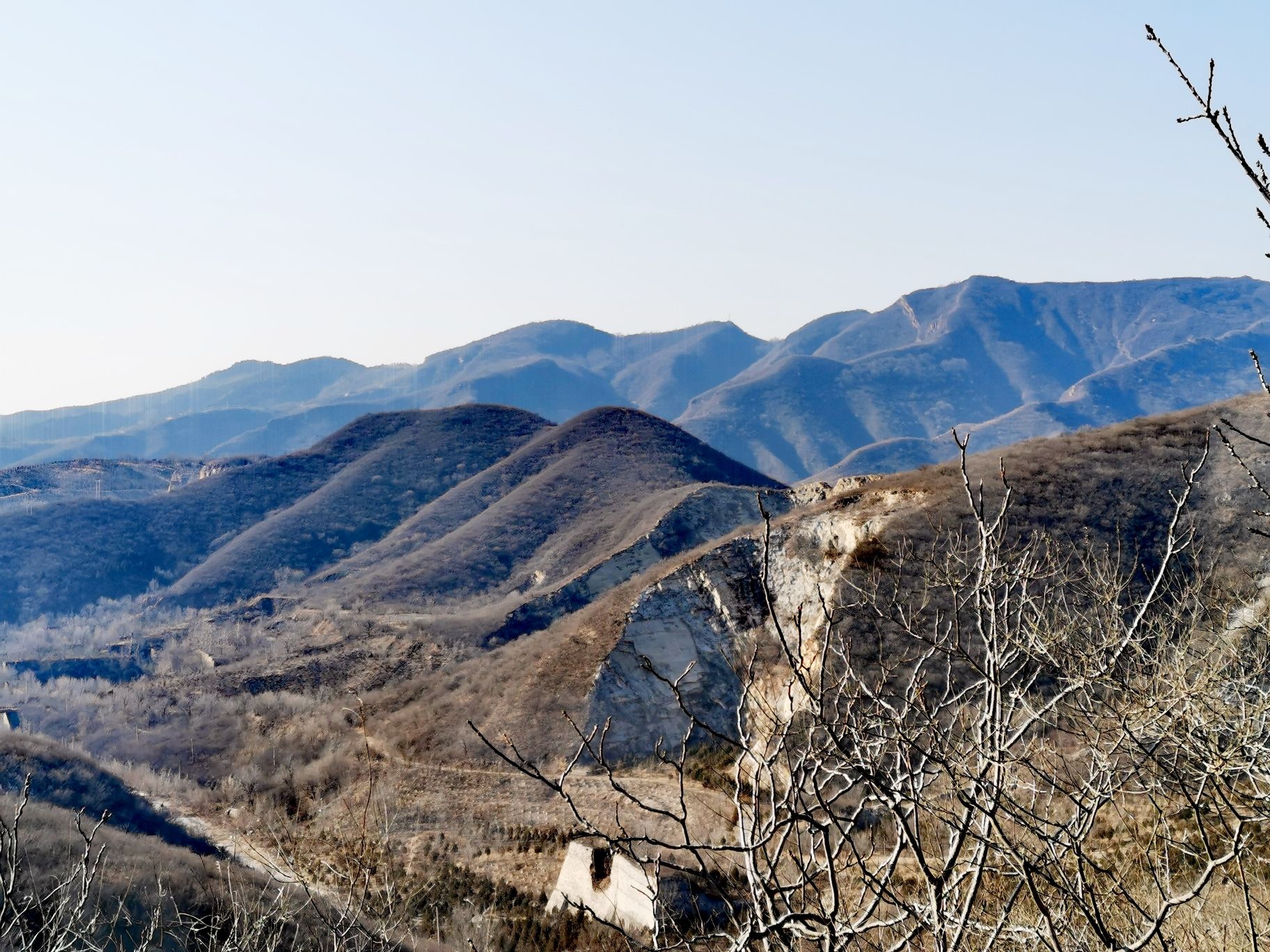 龙骨山旅行图片 1