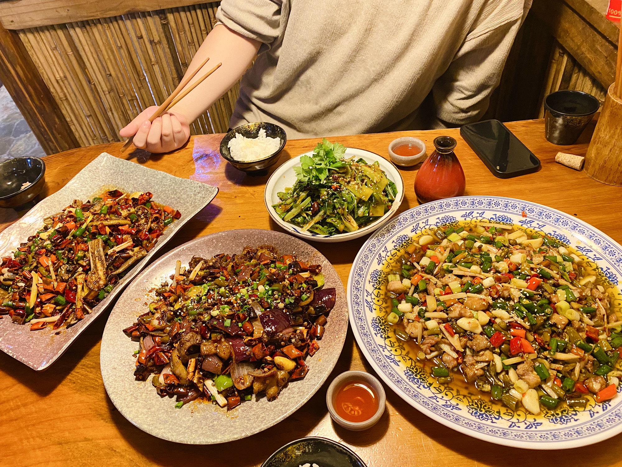 JinZaoZui Bistro · Sichuan Cuisine · Jianghu Cuisine · Chongqing Cuisine · Crayfish (Hongya Cave...)