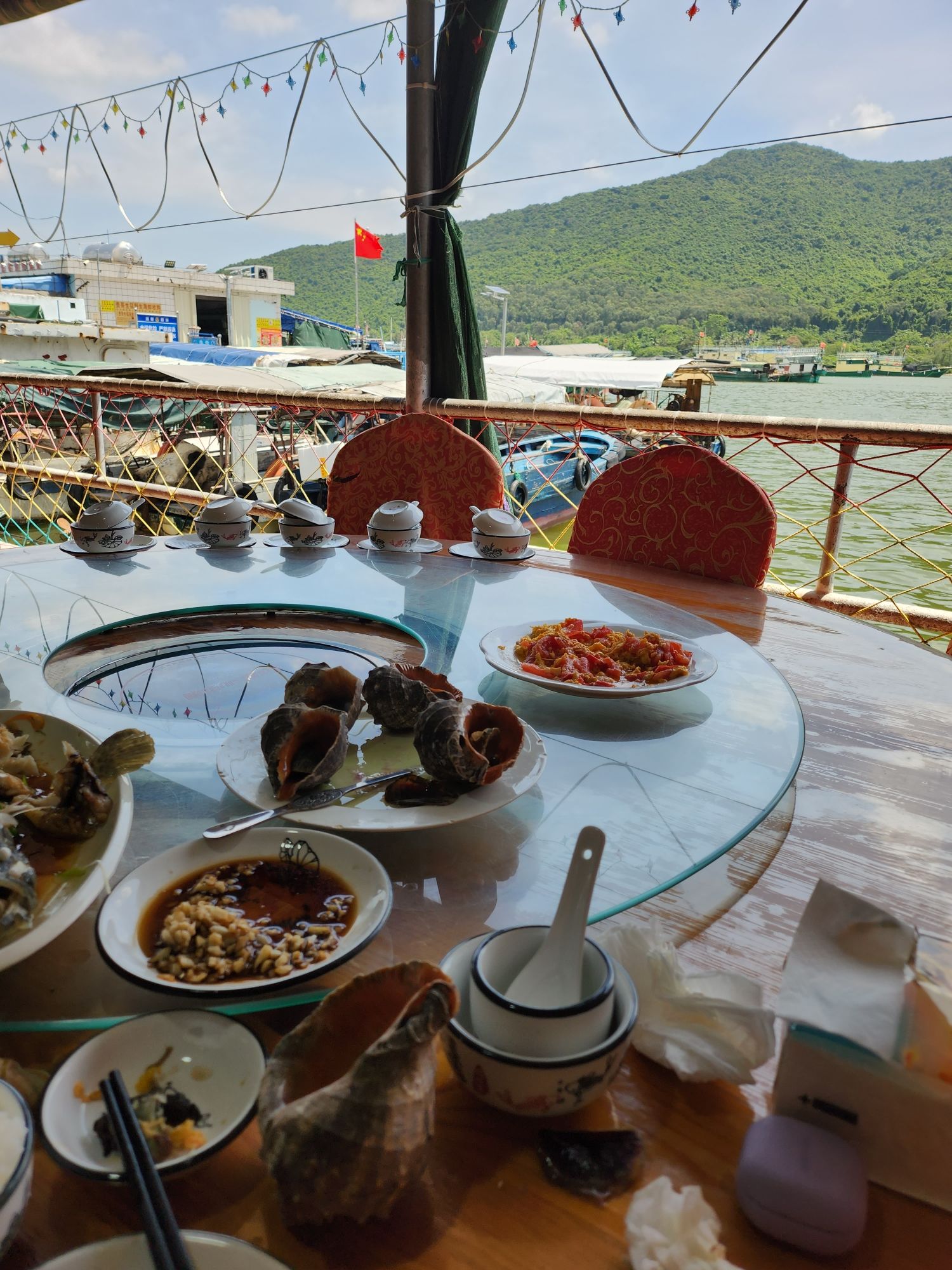 荣记美食海鲜坊(红沙码头店)