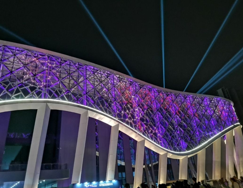 平原(建业)体育中心