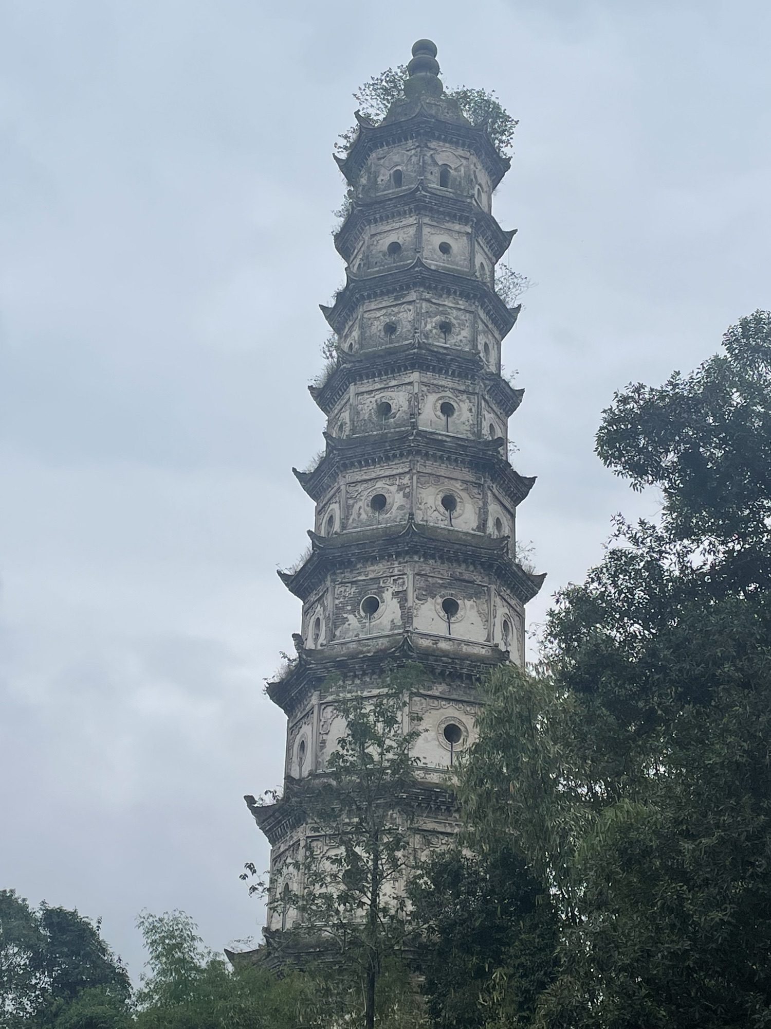 回澜塔
