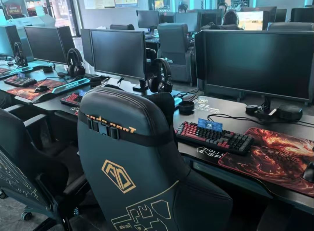 新天地网咖(开发南路店)