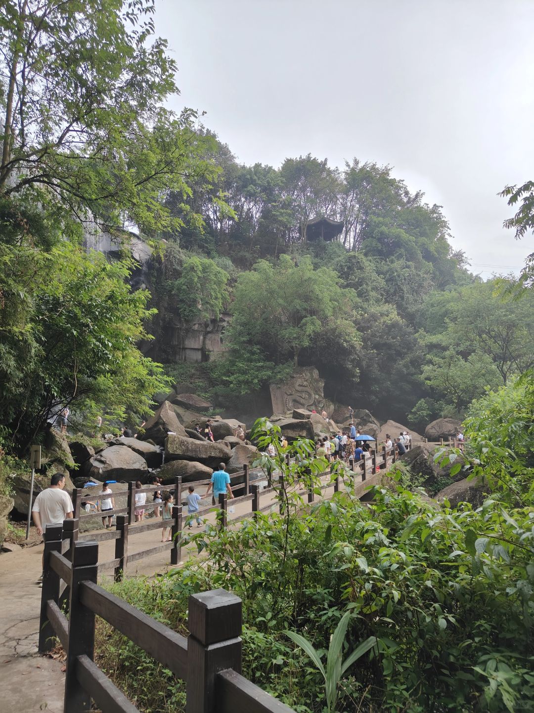 巴国天潭旅行图片 3