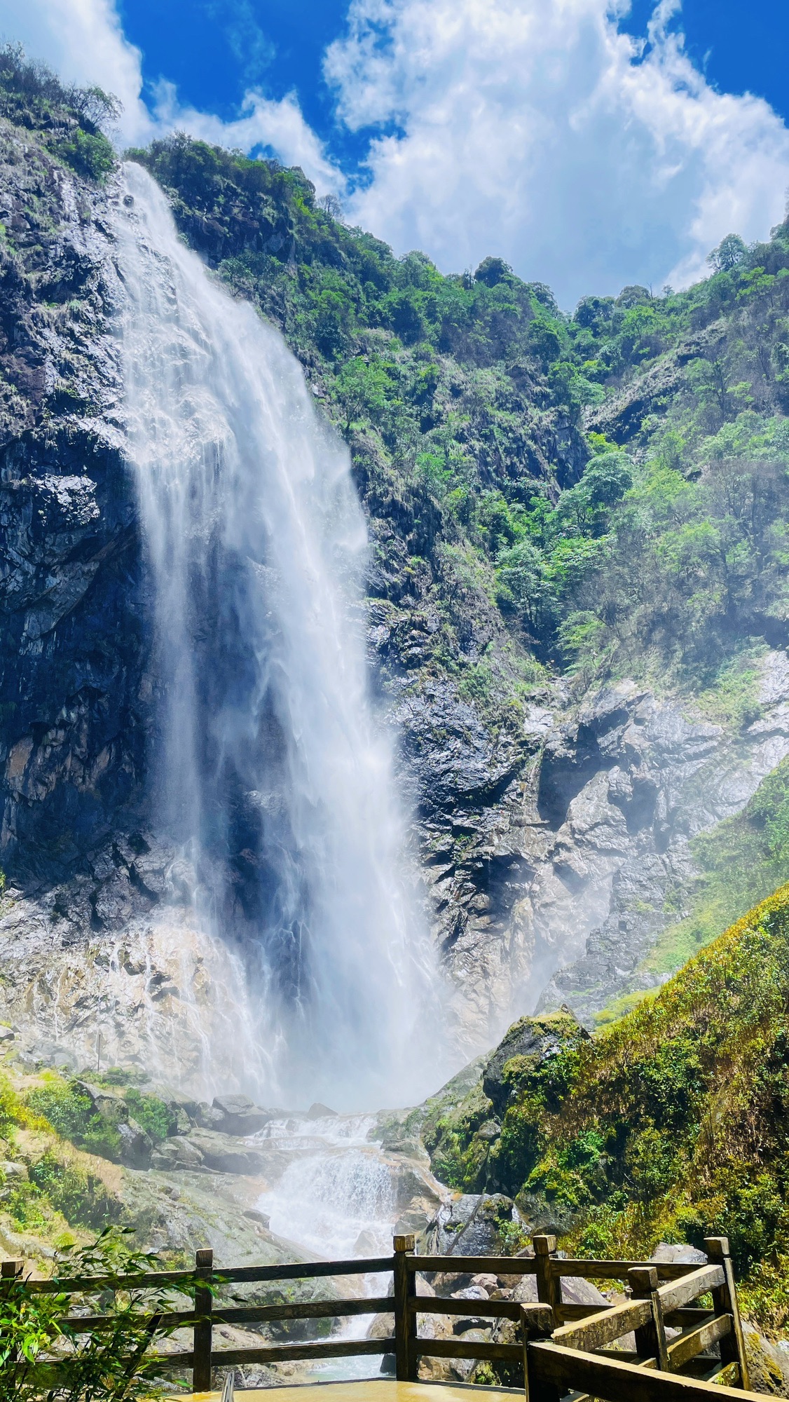 光泽县管密瀑布景点