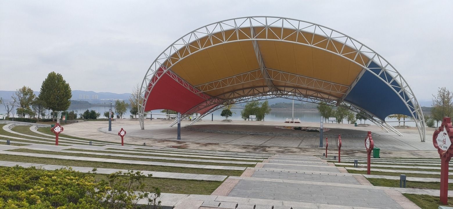 郧阳区滨江公园旅行图片 1