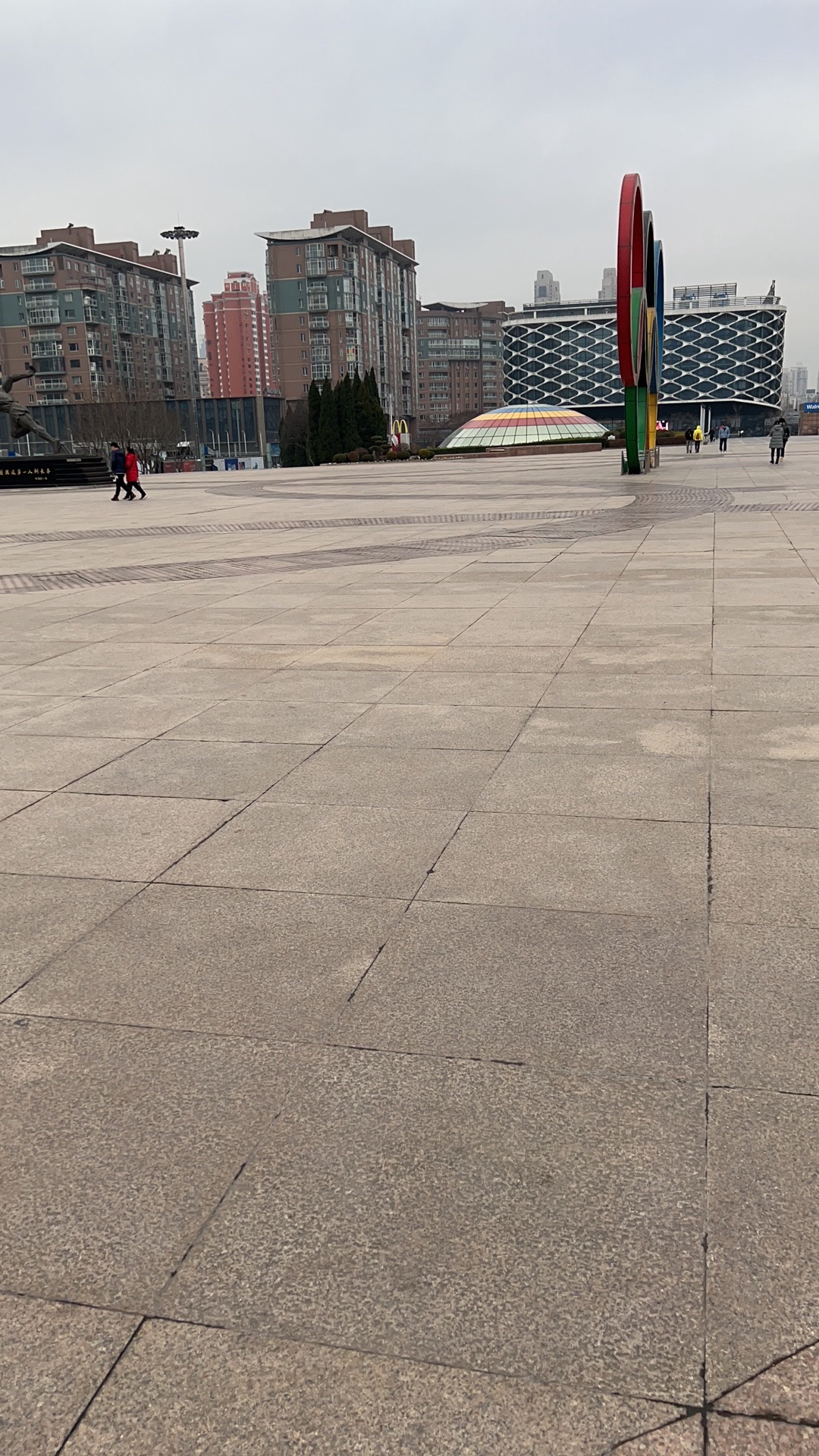 大连市奥林匹克广场旅行图片 2