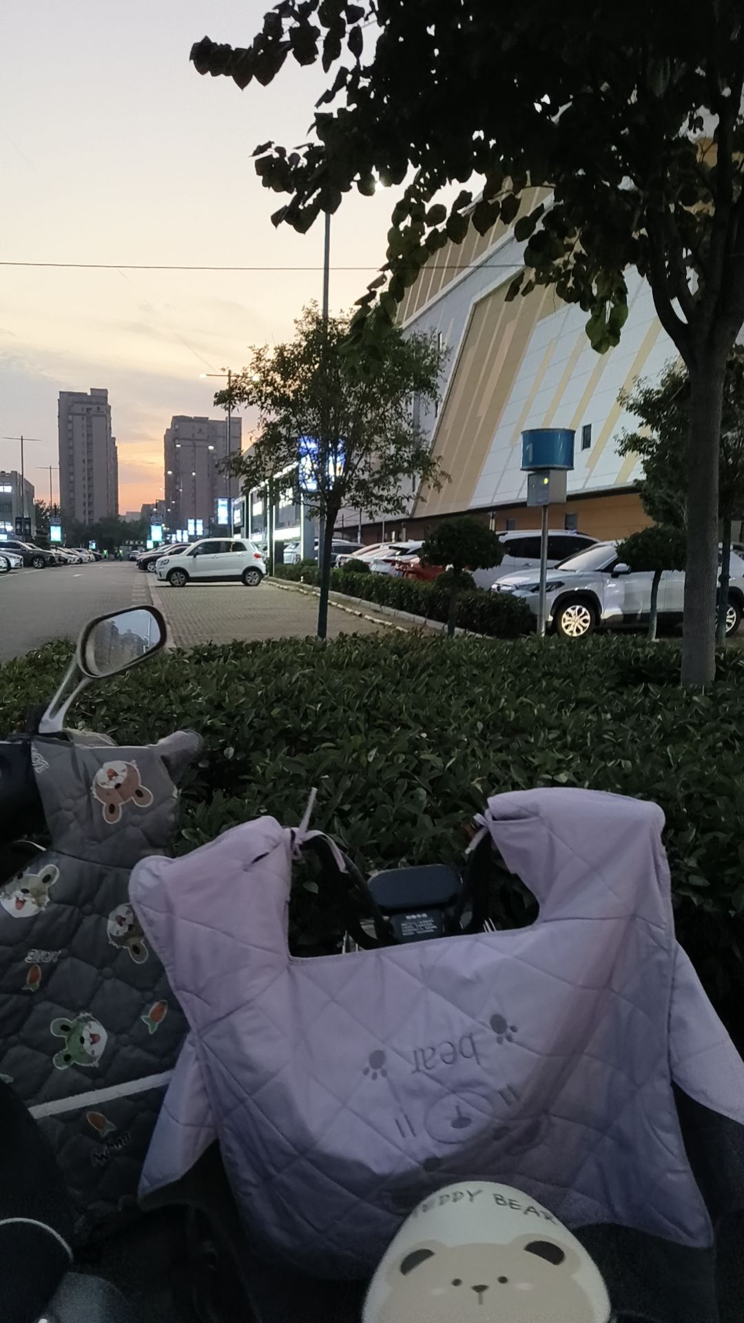 名创优品(许昌亨源通新田360广场1层)