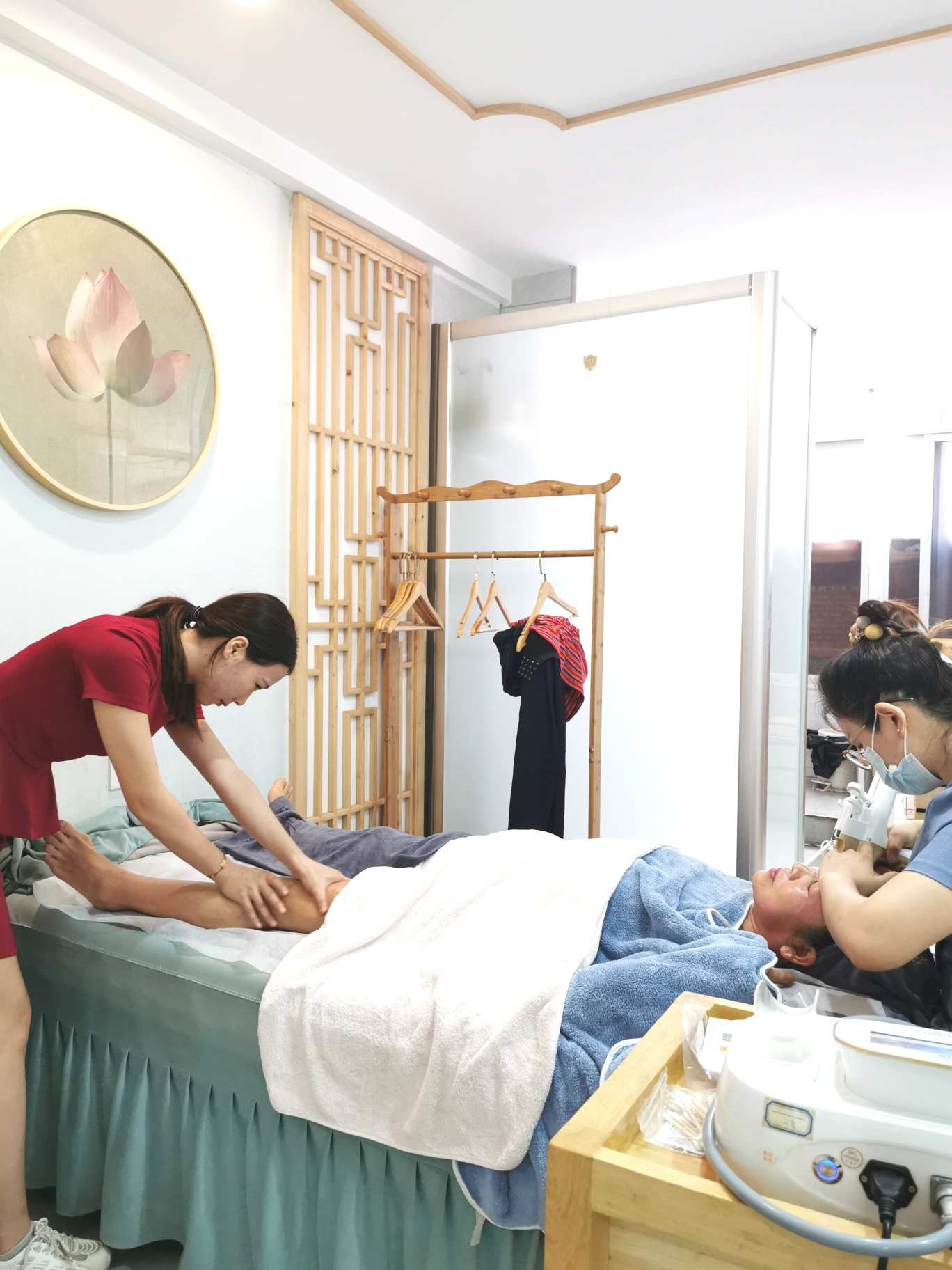 罗定银萍美容店植丽素功夫肩颈
