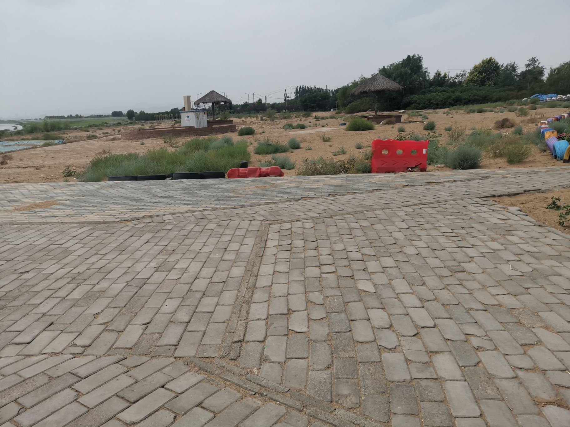 乌兰乡河滩风景区旅行图片 3