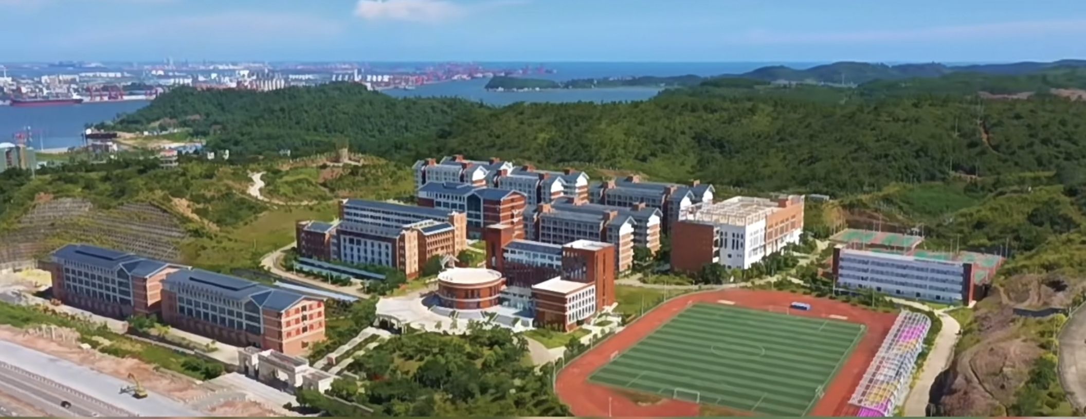 防城港市理工职业学校新校区