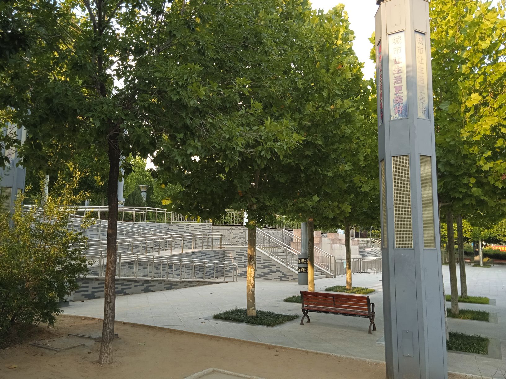 莱州中央商务公园旅行图片 1