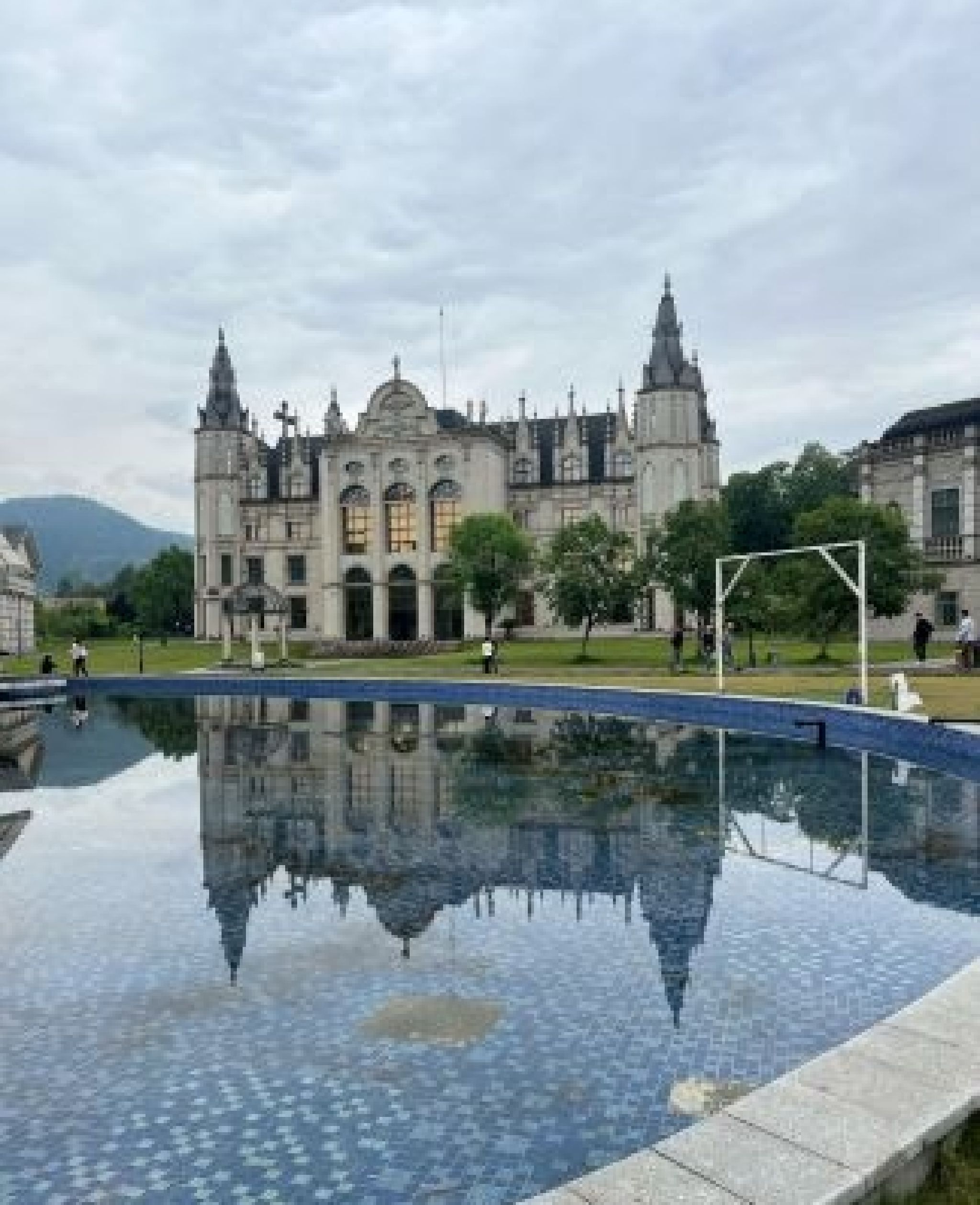 爱莉丝庄园旅行图片 1