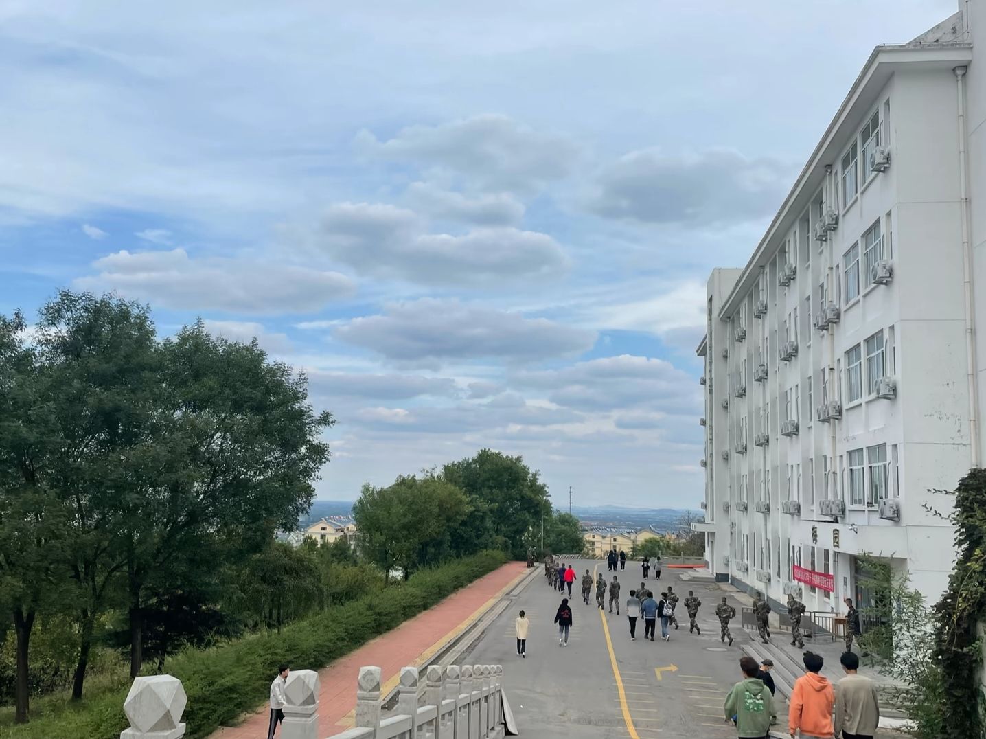潍坊工程职业学院(东校区)