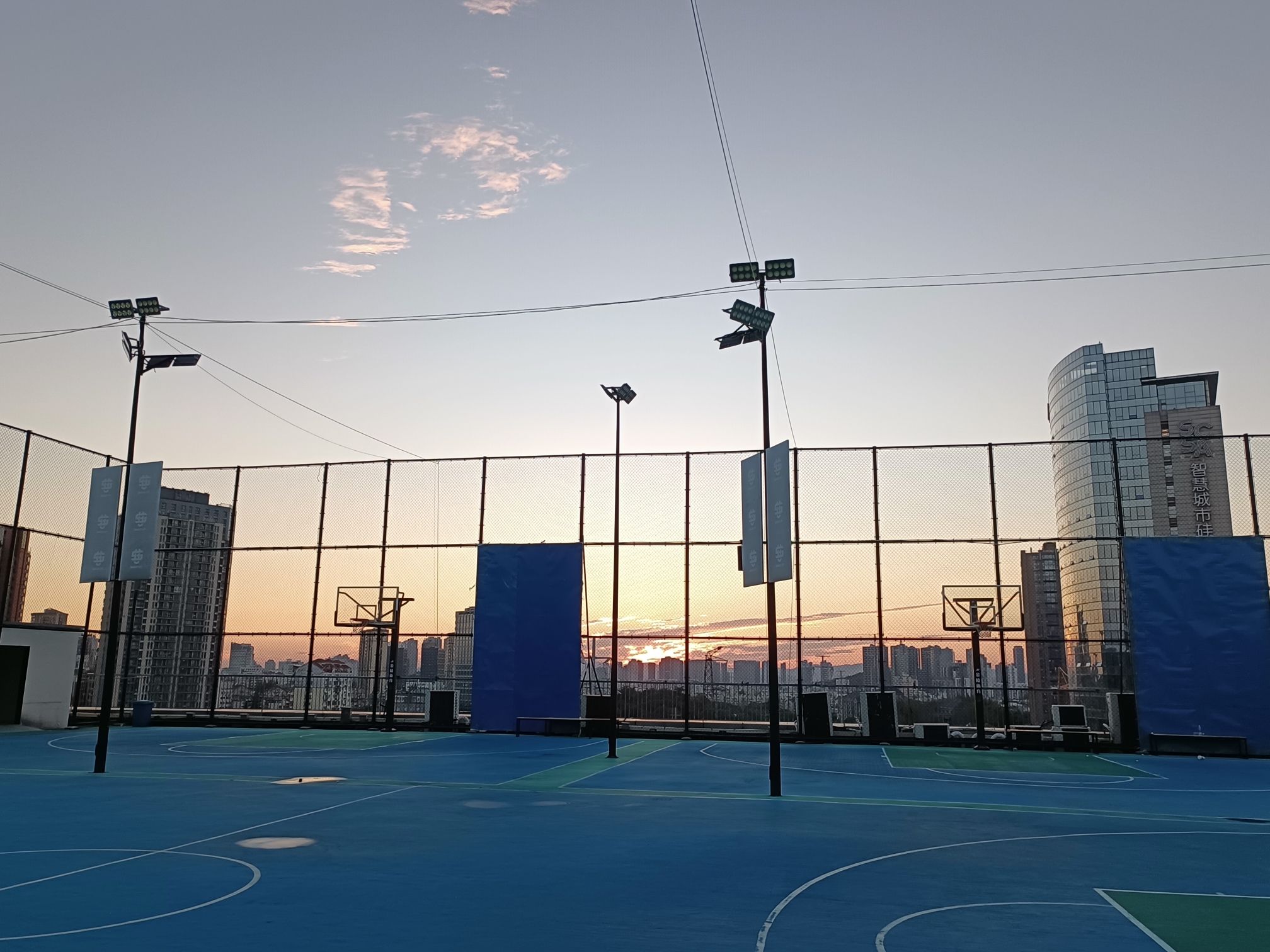 场地封面-南京落日篮球公园