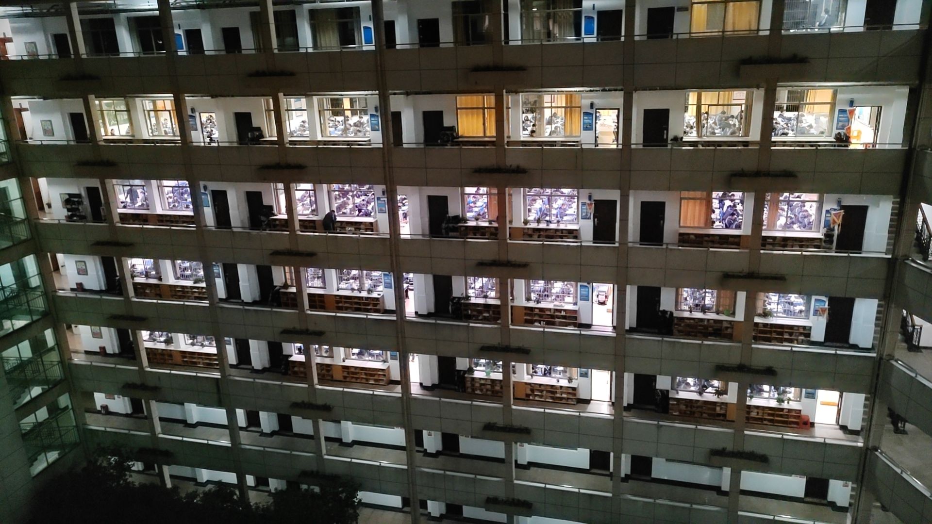 怀化市雅礼实验学校