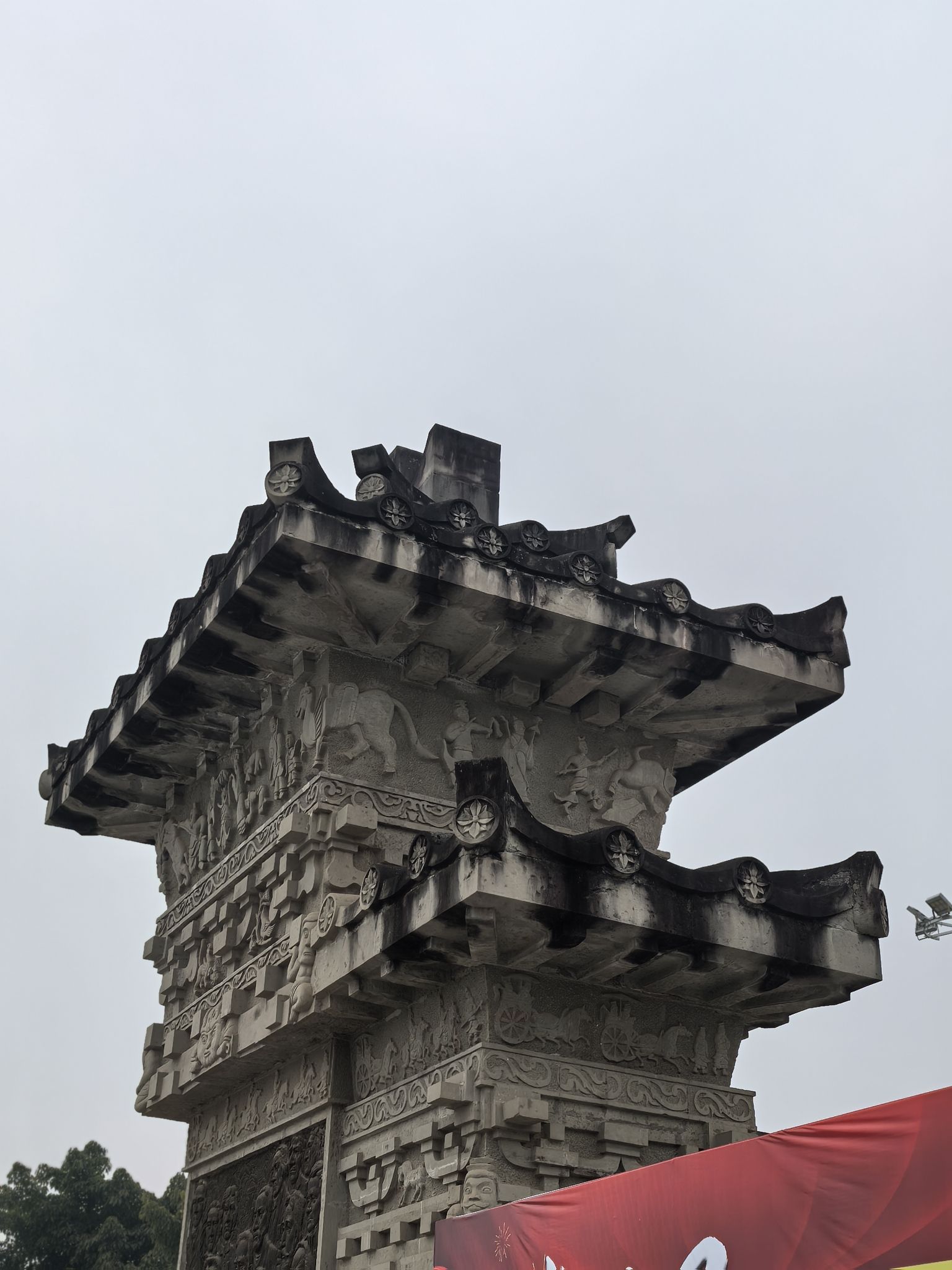 纪信广场-西充县安汉广场旅行图片 3