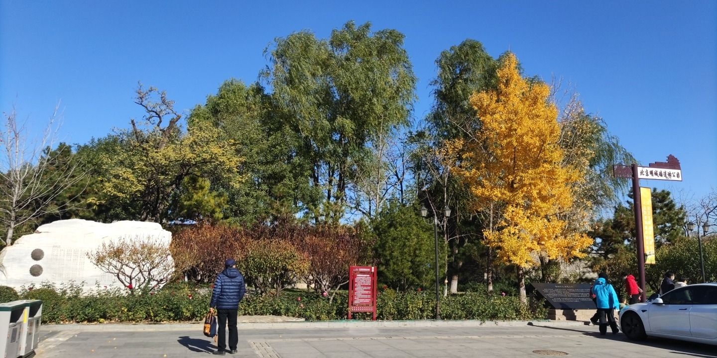 西广场
