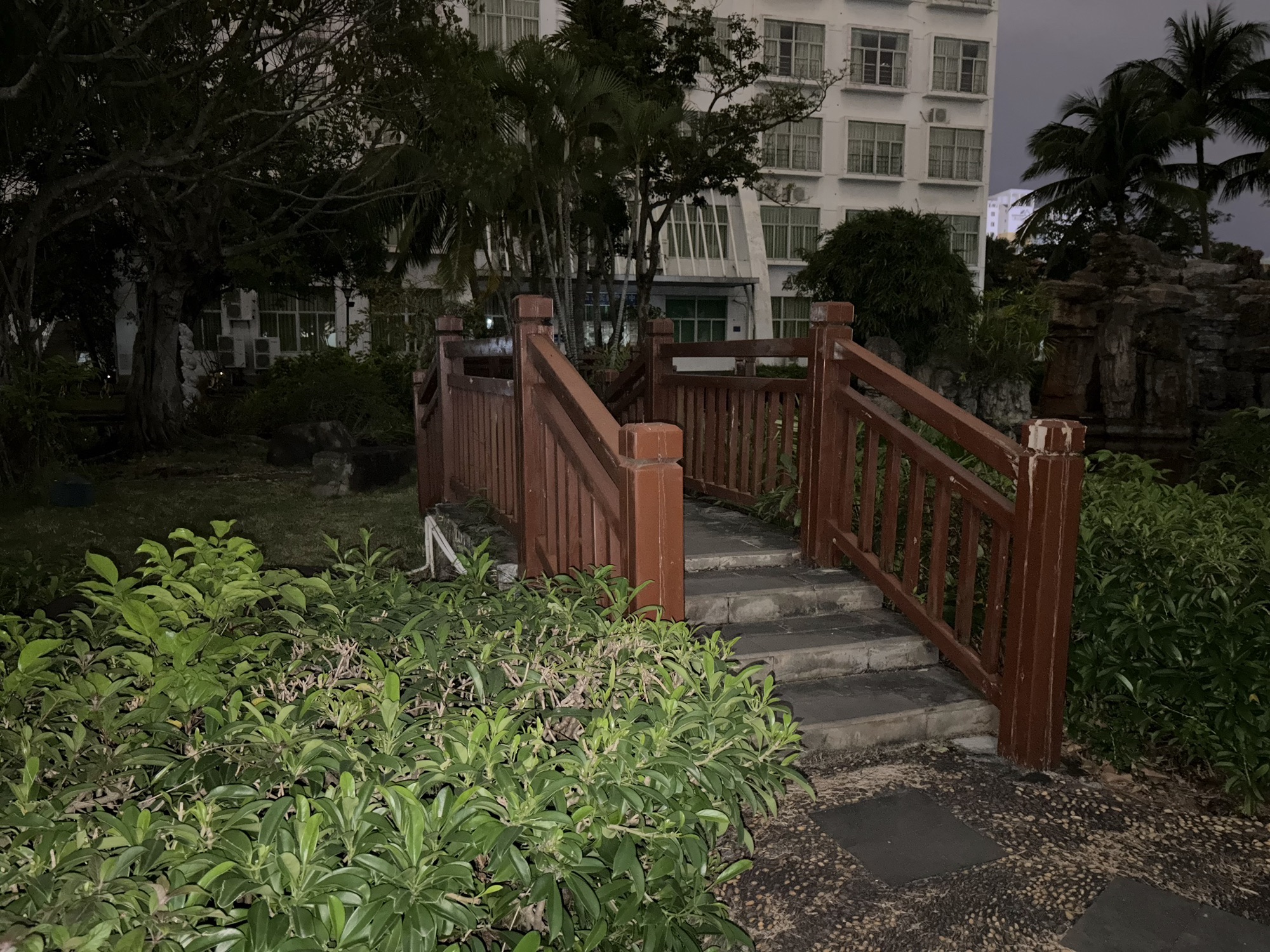 海南大学海甸校区凉亭